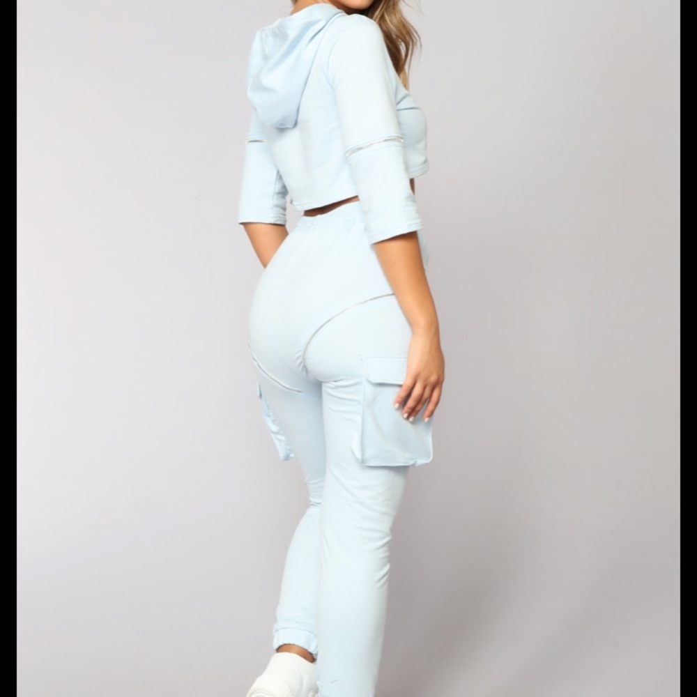 Fashion Nova: Gigi athliesure set